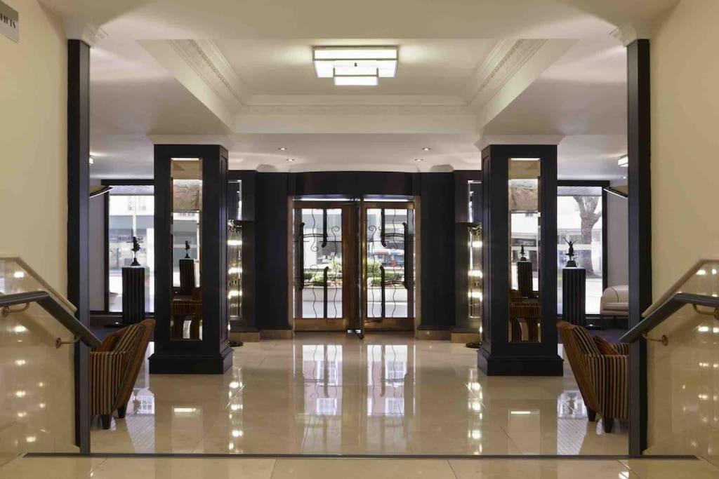 Elegant 1 Bedroom Flat Near Harrods Londra Esterno foto